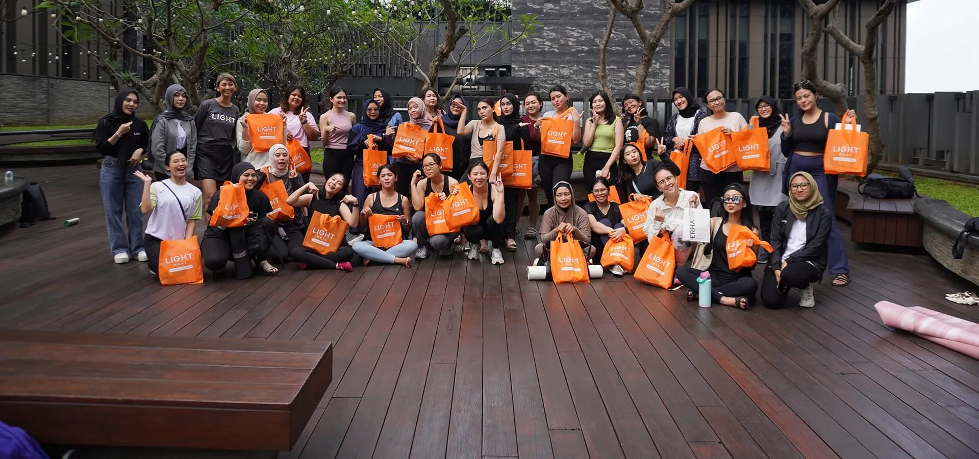 LIGHTbuddy Community