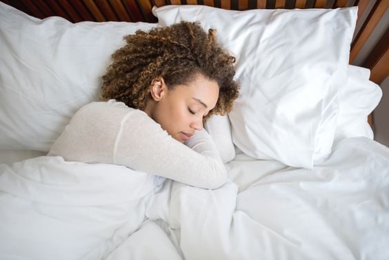 Image of Apakah Kurang Tidur Bisa Memicu Kenaikan Berat Badan?
